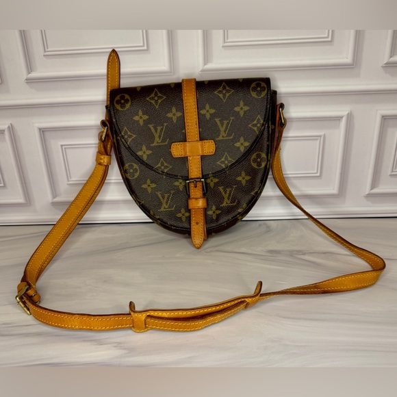 Louis Vuitton Handbags - Louis Vuitton Monogram Chantilly PM Crossbody Bag | Entrupy COA